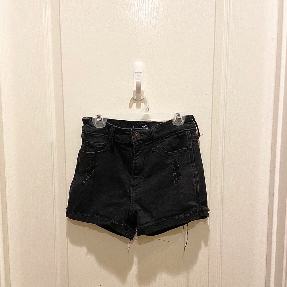 Hollister-High rose shorts!